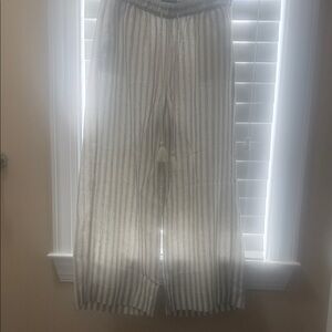 Banana Republic Striped Cream and Gray Cropped Pants